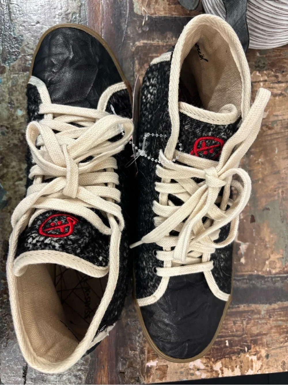 K-Swiss swiss high